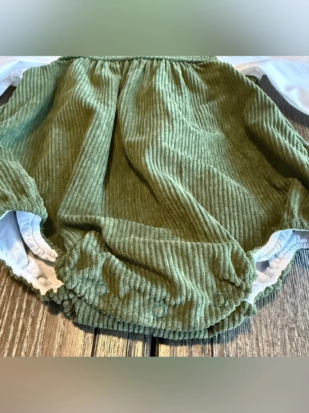 Edgehill Collection Green & White Corduroy Romper – 12 Months